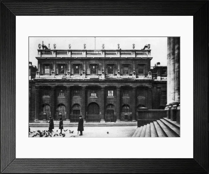 Framed Print : Bank, London, 1926-1927 Framed Print : Bank, London, 1926-1927