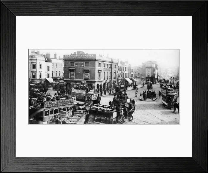 Framed Print : The Elephant and Castle during the time of the horse-tram, London, 1926-1927 Framed Print : The Elephant and Castle during the time of the horse-tram, London, 1926-1927