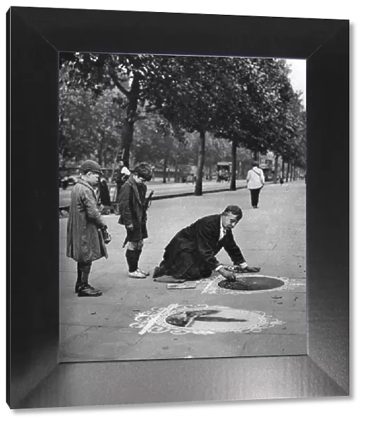 Pavement artist, Embankment, London, 1926-1927. Artist: McLeish