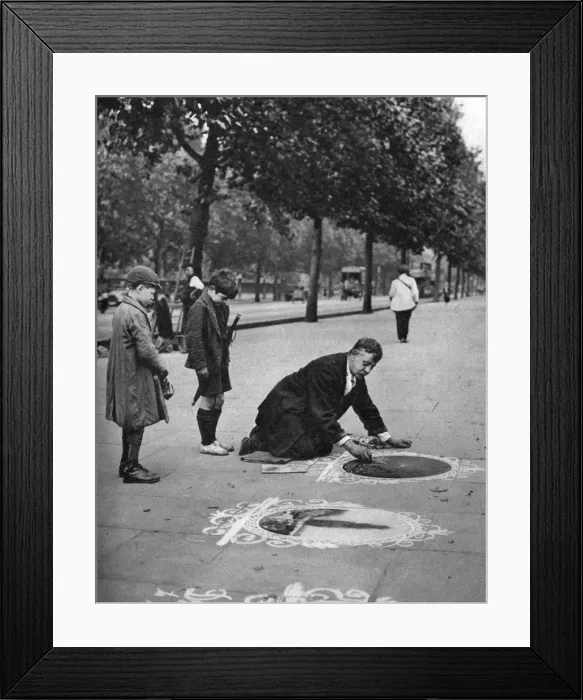 Framed Print : Pavement artist, Embankment, London, 1926-1927. Artist: McLeish Framed Print : Pavement artist, Embankment, London, 1926-1927. Artist: McLeish