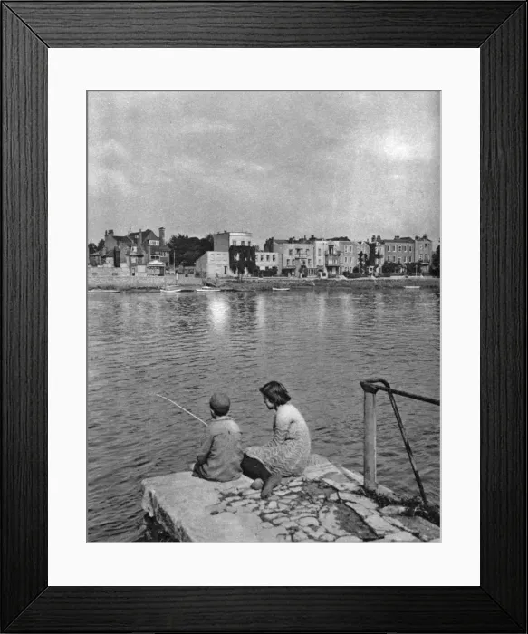 Framed Print : Strand-on-the-Green, Chiswick, London, 1926-1927. Artist: McLeish Framed Print : Strand-on-the-Green, Chiswick, London, 1926-1927. Artist: McLeish