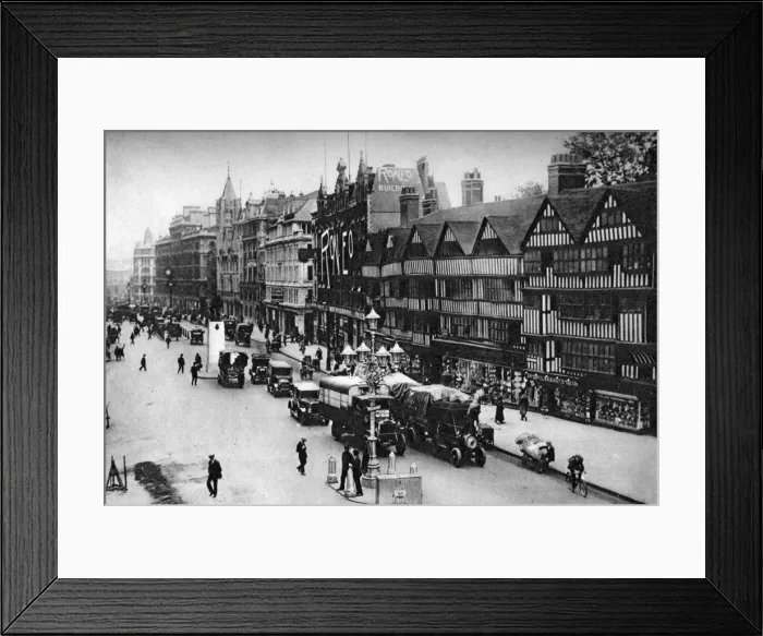 Framed Print : Staple Inn, Holborn, London, 1926-1927 Framed Print : Staple Inn, Holborn, London, 1926-1927