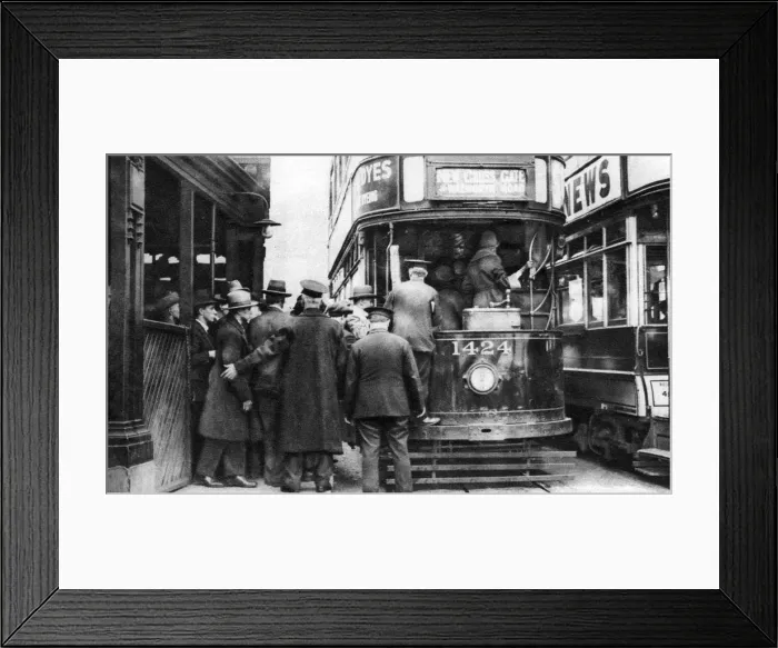 Framed Print : Getting on to a tram at Blackfriars, London, 1926-1927