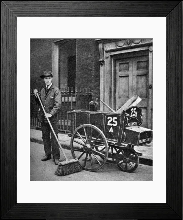 Framed Print : Road sweeper, London, 1926-1927 Framed Print : Road sweeper, London, 1926-1927