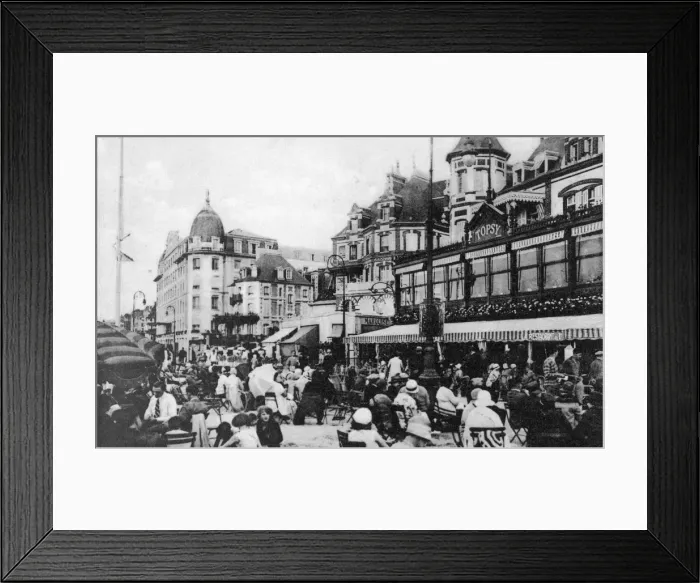 Framed Print : The Topsy Bar, Trouville, France, c1920s Framed Print : The Topsy Bar, Trouville, France, c1920s