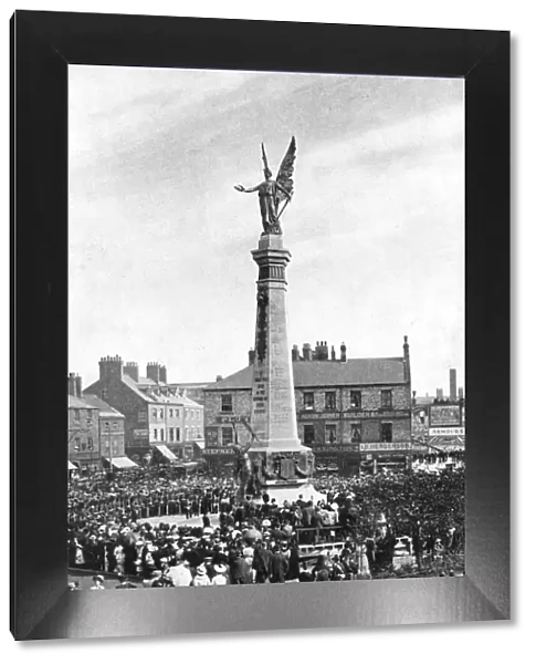 Unveiling the Northumberland War Memorial, 1908-1909. Artist: George Frank