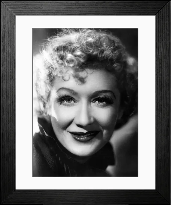 Framed Print : Miriam Hopkins (1902-1972), American actress, c1930s-c1940s Framed Print : Miriam Hopkins (1902-1972), American actress, c1930s-c1940s