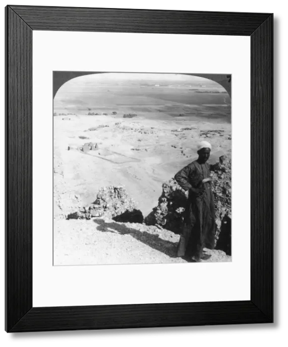 Framed Print : From the high cliffs at Der-el-Bahri across the plain to Luxor, Thebes, Egypt, 1905. Artist: Underwood & Underwood Framed Print : From the high cliffs at Der-el-Bahri across the plain to Luxor, Thebes, Egypt, 1905. Artist: Underwood & Underwood