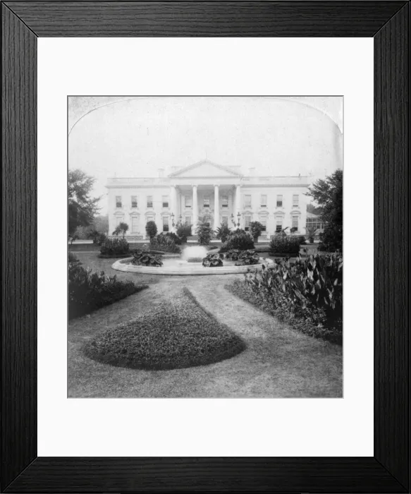 Framed Print : The White House, Washington, DC. USA, late 19th century. Artist: Underwood & Underwood Framed Print : The White House, Washington, DC. USA, late 19th century. Artist: Underwood & Underwood