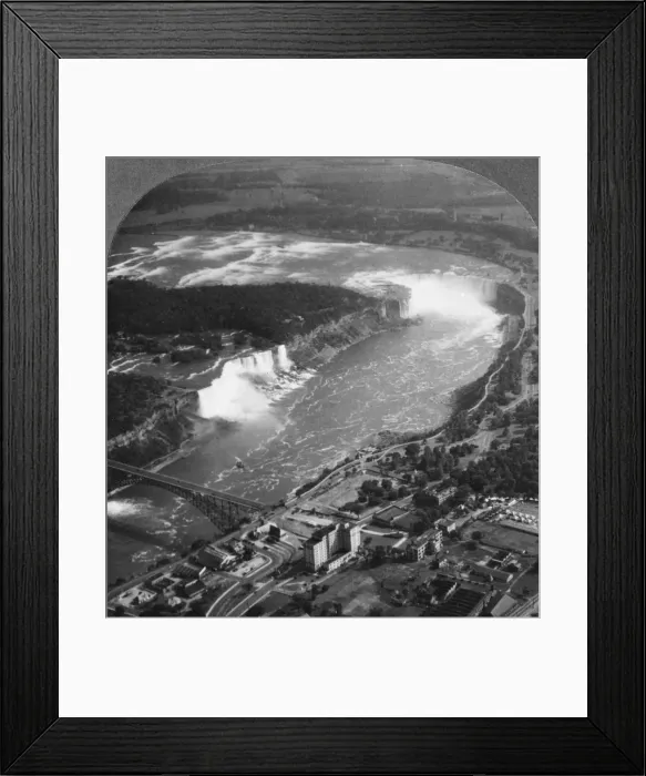 Framed Print : Niagara Falls, USA, c1900s Framed Print : Niagara Falls, USA, c1900s