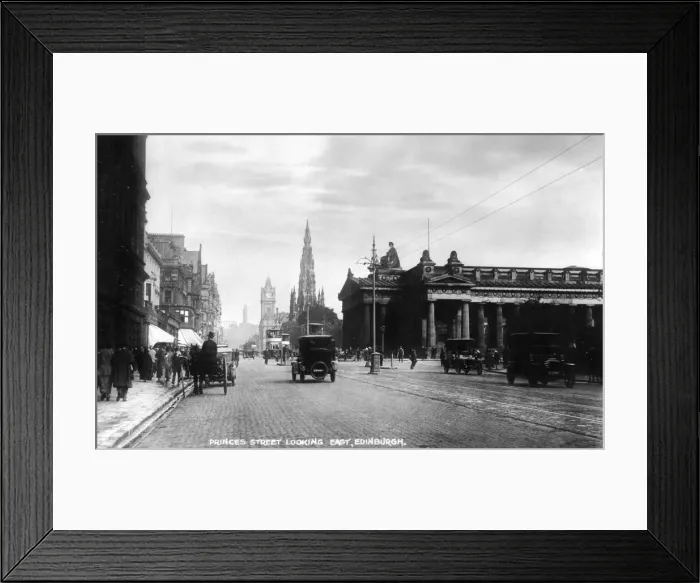 Framed Print : Looking east along Princes Street, Edinburgh, early 20th century. Artist: Valentine & Sons Framed Print : Looking east along Princes Street, Edinburgh, early 20th century. Artist: Valentine & Sons
