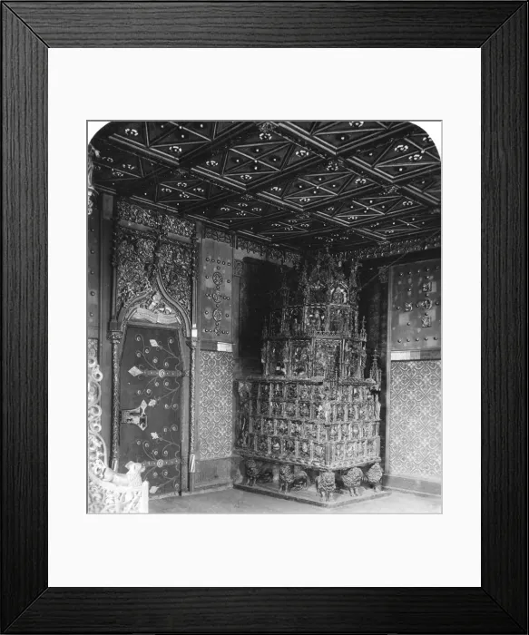 Framed Print : The furnace in the Princes Chamber, Festung Hohensalzburg, Salzburg, Austria, c1900s. Artist: Wurthle & Sons Framed Print : The furnace in the Princes Chamber, Festung Hohensalzburg, Salzburg, Austria, c1900s. Artist: Wurthle & Sons