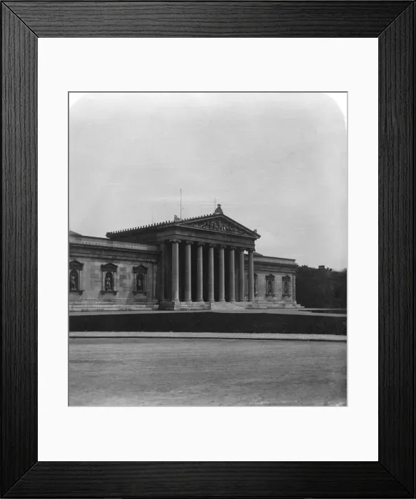 Framed Print : The Glyptothek, Munich, Germany, c1900s. Artist: Wurthle & Sons Framed Print : The Glyptothek, Munich, Germany, c1900s. Artist: Wurthle & Sons