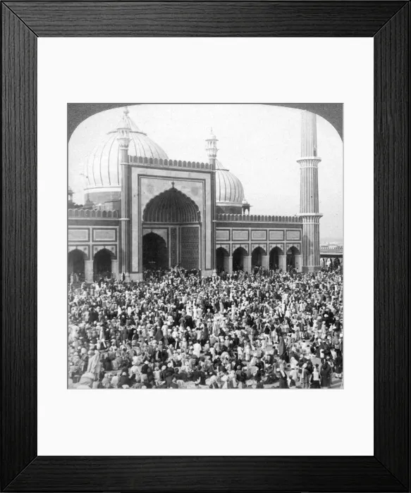 Framed Print : Fast Day within the Jumma Musjid, Delhi, India, 1903. Artist: Underwood & Underwood Framed Print : Fast Day within the Jumma Musjid, Delhi, India, 1903. Artist: Underwood & Underwood