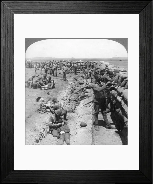 Framed Print : Royal Munster Fusiliers fighting at Honey Nest Kloof, South Africa, 1900. Artist: Underwood & Underwood Framed Print : Royal Munster Fusiliers fighting at Honey Nest Kloof, South Africa, 1900. Artist: Underwood & Underwood