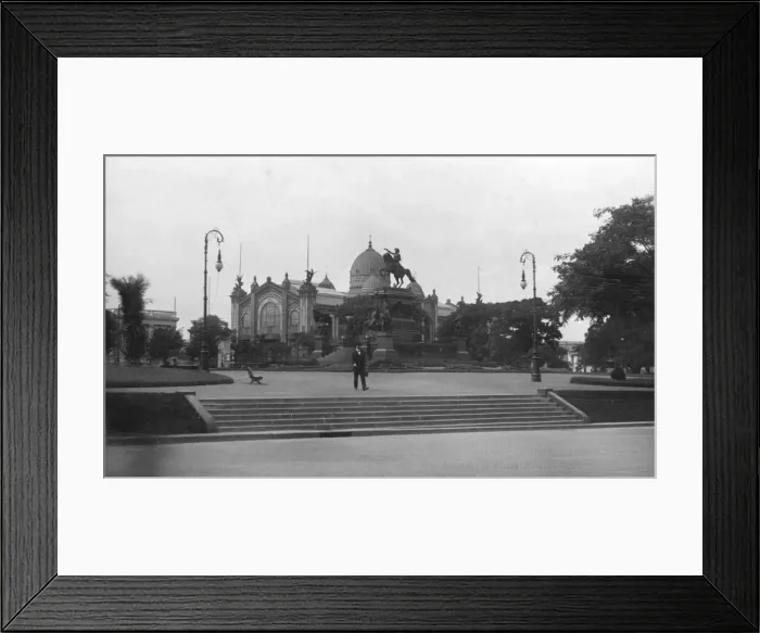 Framed Print : Plaza San Martin, Buenos Aires, Argentina, early 20th century Framed Print : Plaza San Martin, Buenos Aires, Argentina, early 20th century