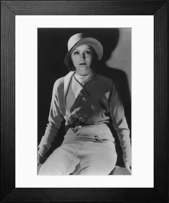 Framed Print : Greta Garbo (1905-1990), Swedish actress, early 20th century Framed Print : Greta Garbo (1905-1990), Swedish actress, early 20th century