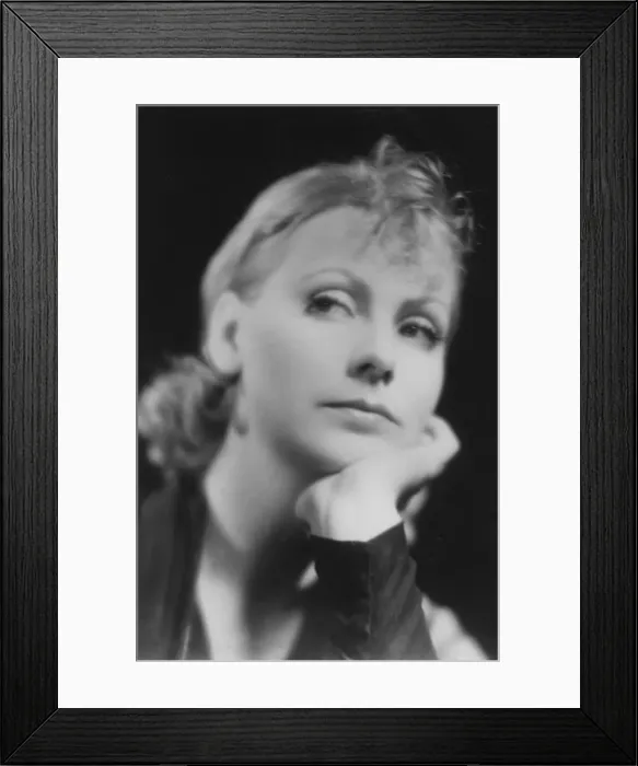 Framed Print : Greta Garbo (1905-1990), Swedish actress, c1920s Framed Print : Greta Garbo (1905-1990), Swedish actress, c1920s