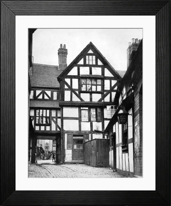 Framed Print : Courtyard of the Unicorn Inn, Shrewsbury, Shropshire, England, 1924-1926. Artist: Herbert Felton
