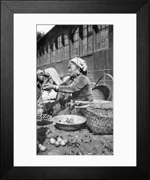 Framed Print : A bazaar in Darjeeling, West Bengal, India, c1910 Framed Print : A bazaar in Darjeeling, West Bengal, India, c1910