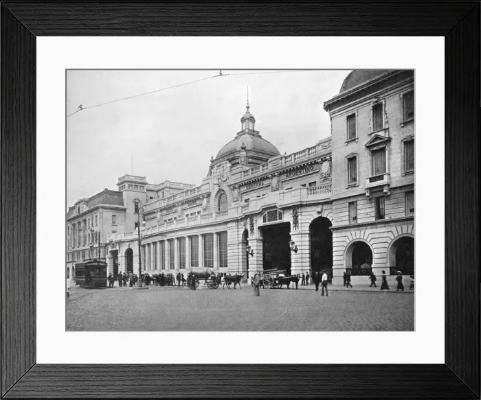 Framed Print : Retiro Railway Station, Buenos Aires, Argentina Framed Print : Retiro Railway Station, Buenos Aires, Argentina