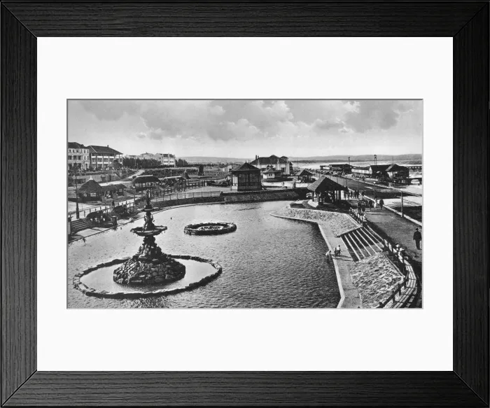 Framed Print : Childrens swimming baths, Durban, South Africa Framed Print : Childrens swimming baths, Durban, South Africa