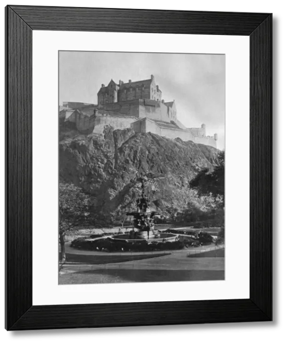 Framed Print : The Castle and Ross Fountain, Edinburgh, 1924-1926. Artist: Alfred Hind Robinson