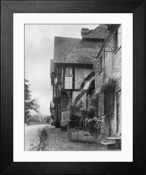 Framed Print : Old house at Chiddingstone, Kent, 1924-1926. Artist: Herbert Felton Framed Print : Old house at Chiddingstone, Kent, 1924-1926. Artist: Herbert Felton
