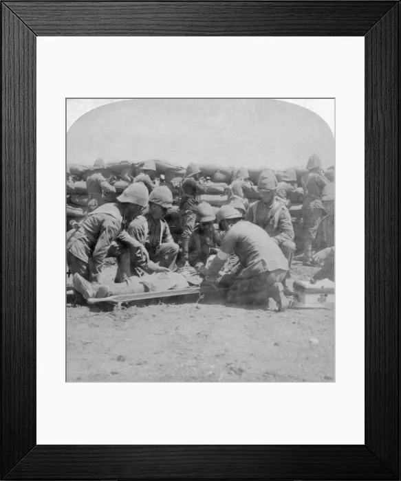 Framed Print : First aid to a wounded fusilier, Honey Nest Kloof Battle, Boer War, South Africa, February 1900. Artist: Underwood & Underwood Framed Print : First aid to a wounded fusilier, Honey Nest Kloof Battle, Boer War, South Africa, February 1900. Artist: Underwood & Underwood