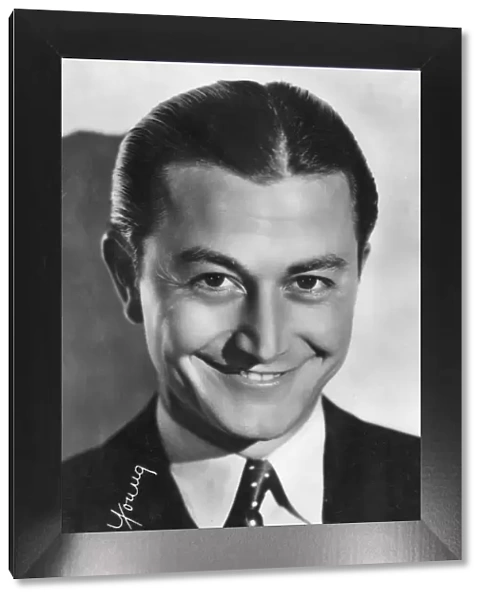 Robert Young, American actor, 20th century. Artist: Metro-Goldwyn-Mayer