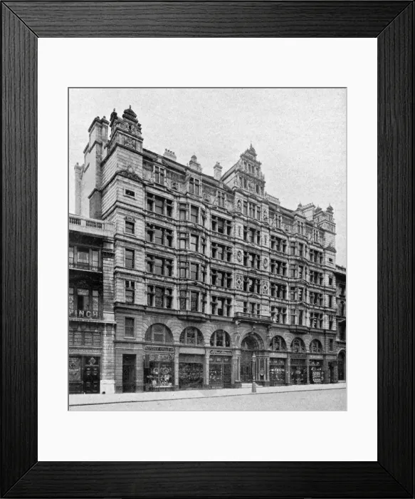 Framed Print : Holborn front of the Birkbeck Bank, London, 1904 Framed Print : Holborn front of the Birkbeck Bank, London, 1904