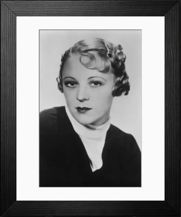 Framed Print : Sally Eilers (1908-1978), American actress, 20th century Framed Print : Sally Eilers (1908-1978), American actress, 20th century