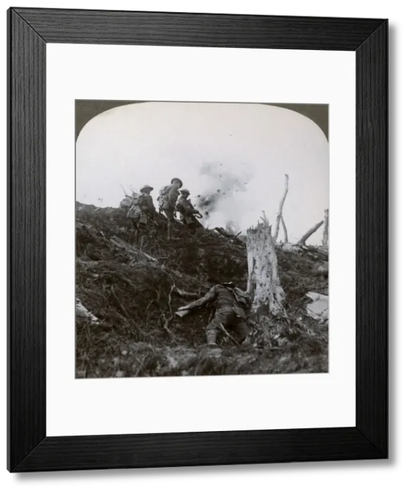 Framed Print : Advance across No Mans Land to assault the German lines, World War I, 1914-1918. Artist: Realistic Travels Publishers Framed Print : Advance across No Mans Land to assault the German lines, World War I, 1914-1918. Artist: Realistic Travels Publishers