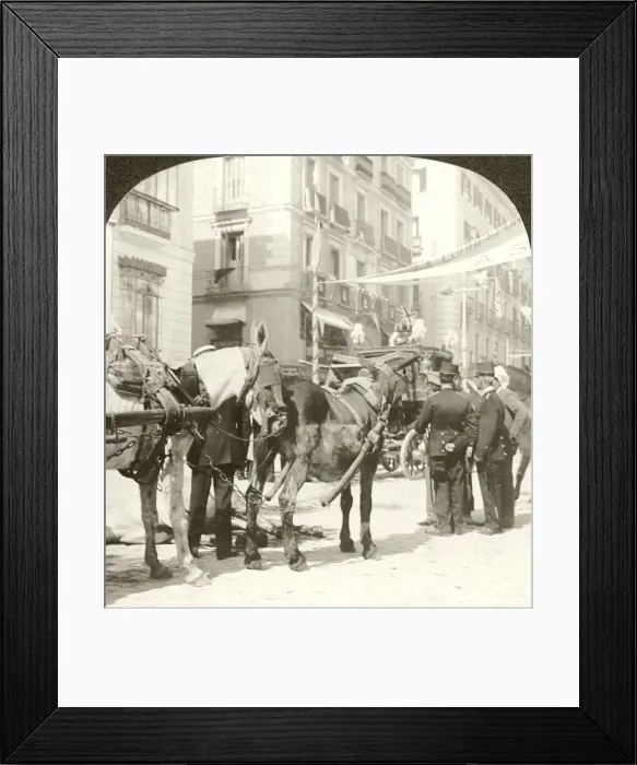 Framed Print : State Coach, Calle Mayor, Madrid. Artist: Excelsior Stereoscopic Tours Framed Print : State Coach, Calle Mayor, Madrid. Artist: Excelsior Stereoscopic Tours
