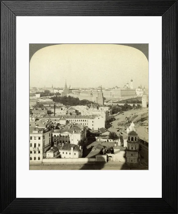 Framed Print : Kremlin Wall, Moscow, Russia. Artist: Underwood & Underwood Framed Print : Kremlin Wall, Moscow, Russia. Artist: Underwood & Underwood