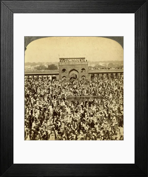 Framed Print : In the Court of the Jumma Mosque during the Annual Fast, Delhi, India. Artist: Underwood & Underwood Framed Print : In the Court of the Jumma Mosque during the Annual Fast, Delhi, India. Artist: Underwood & Underwood