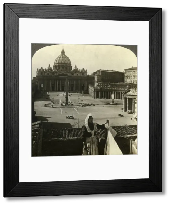 Framed Print : St Peters Square and Basilica and the Vatican, Rome, Italy. Artist: Underwood & Underwood Framed Print : St Peters Square and Basilica and the Vatican, Rome, Italy. Artist: Underwood & Underwood
