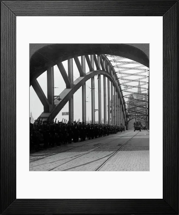 Framed Print : British troops crossing the bridge over the Rhine, Cologne, Germany, 1918-1926. Artist: Realistic Travels Publishers Framed Print : British troops crossing the bridge over the Rhine, Cologne, Germany, 1918-1926. Artist: Realistic Travels Publishers