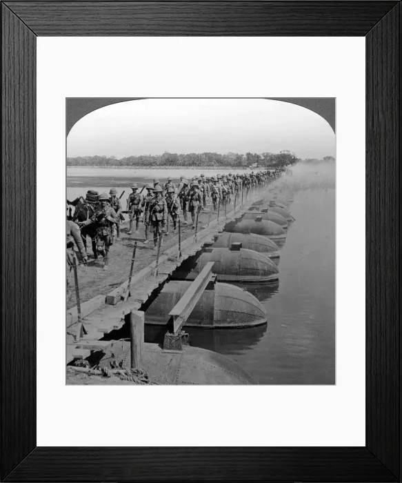 Framed Print : Machine gun section and infantry crossing a pontoon bridge, World War I, 1914-1918. Artist: Realistic Travels Publishers Framed Print : Machine gun section and infantry crossing a pontoon bridge, World War I, 1914-1918. Artist: Realistic Travels Publishers