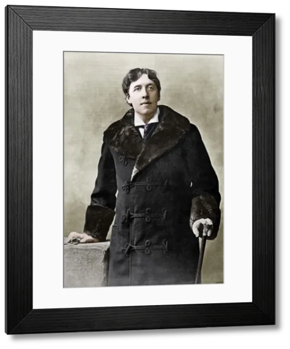 Framed Print : Oscar WiIde, Irish writer, wit and playwright, c1890 Framed Print : Oscar WiIde, Irish writer, wit and playwright, c1890