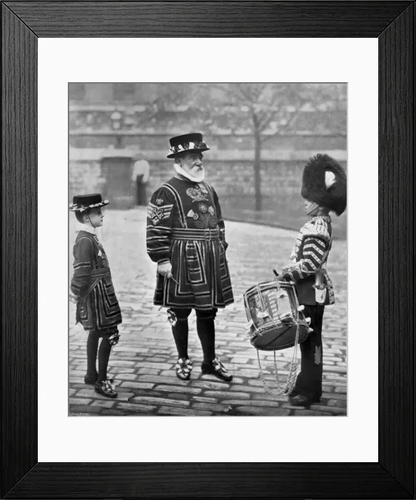 Framed Print : Sergeant-Major Patrick Penrose, the Yeoman Porter, London, 1896. Artist: Gregory & Co Framed Print : Sergeant-Major Patrick Penrose, the Yeoman Porter, London, 1896. Artist: Gregory & Co