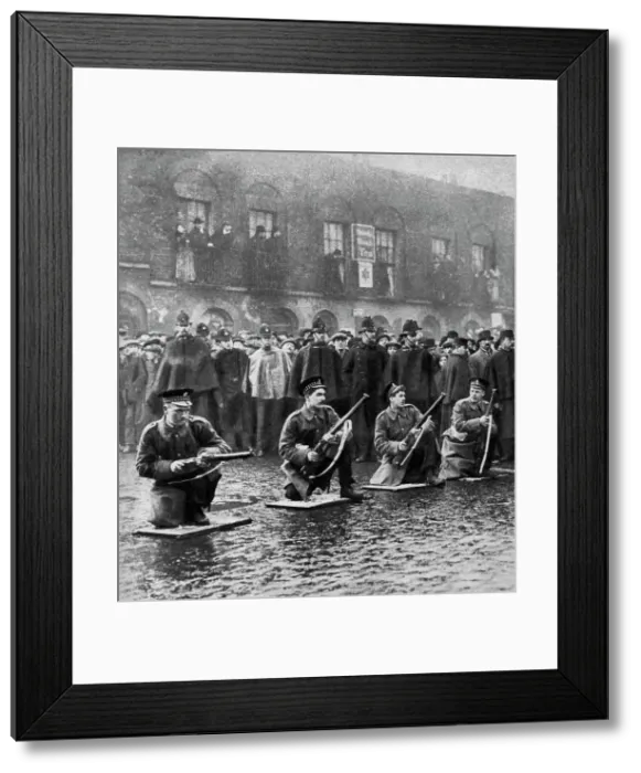 Framed Print : Standoff on Sidney Street, Stepney, London, 3rd January 1911 (1937). Artist: Central Press Framed Print : Standoff on Sidney Street, Stepney, London, 3rd January 1911 (1937). Artist: Central Press