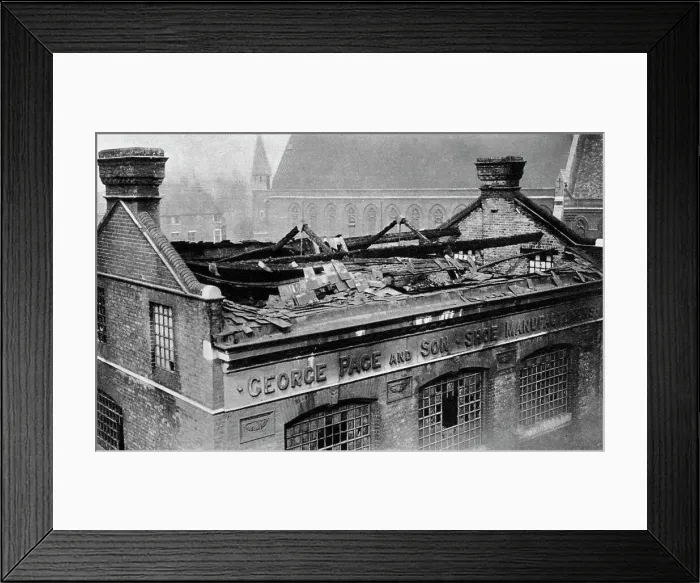 Framed Print : Damage done in the first bombing raid on London, 1915 (1937). Artist: Central Press Framed Print : Damage done in the first bombing raid on London, 1915 (1937). Artist: Central Press