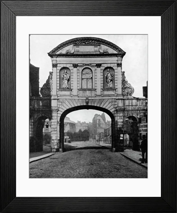 Framed Print : Temple Bar archway, at the Stand end of Fleet Street, London, 1877 (1951) Framed Print : Temple Bar archway, at the Stand end of Fleet Street, London, 1877 (1951)