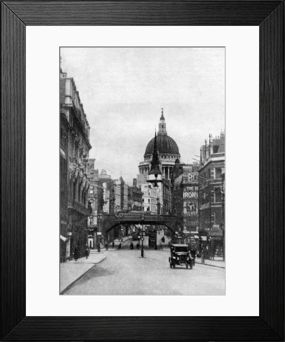 Framed Print : St Pauls Cathedral from Fleet Street on a Sunday, London, c1930s Framed Print : St Pauls Cathedral from Fleet Street on a Sunday, London, c1930s