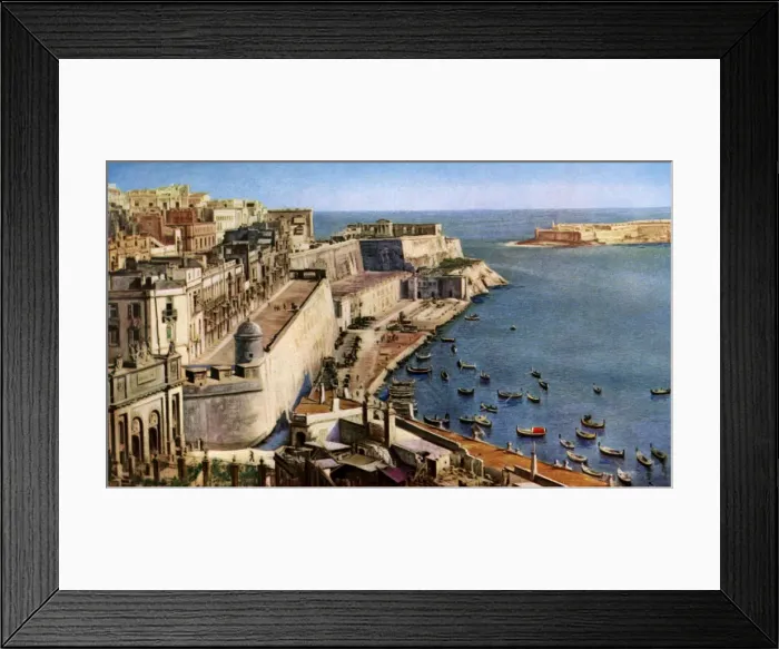 Framed Print : Valletta, Malta, c1930s Framed Print : Valletta, Malta, c1930s