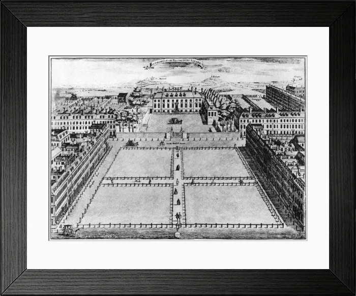 Framed Print : Southampton or Bloomsbury Square, London, 18th century (1907) Framed Print : Southampton or Bloomsbury Square, London, 18th century (1907)