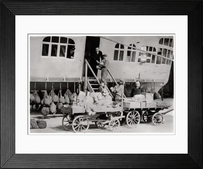 Framed Print : Loading provisions, Zeppelin LZ 127 Graf Zeppelin, 1933 Framed Print : Loading provisions, Zeppelin LZ 127 Graf Zeppelin, 1933