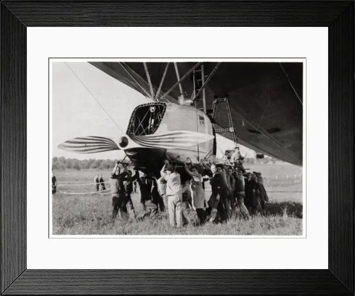 Framed Print : Rear gondola, Zeppelin LZ 127 Graf Zeppelin, 1933 Framed Print : Rear gondola, Zeppelin LZ 127 Graf Zeppelin, 1933