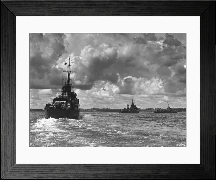 Framed Print : British warships entering Sydney harbour, Australia, 1945 Framed Print : British warships entering Sydney harbour, Australia, 1945